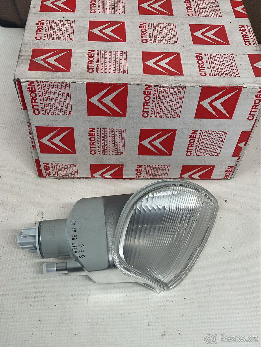 Levý přední blikač Citröen Saxo - 3