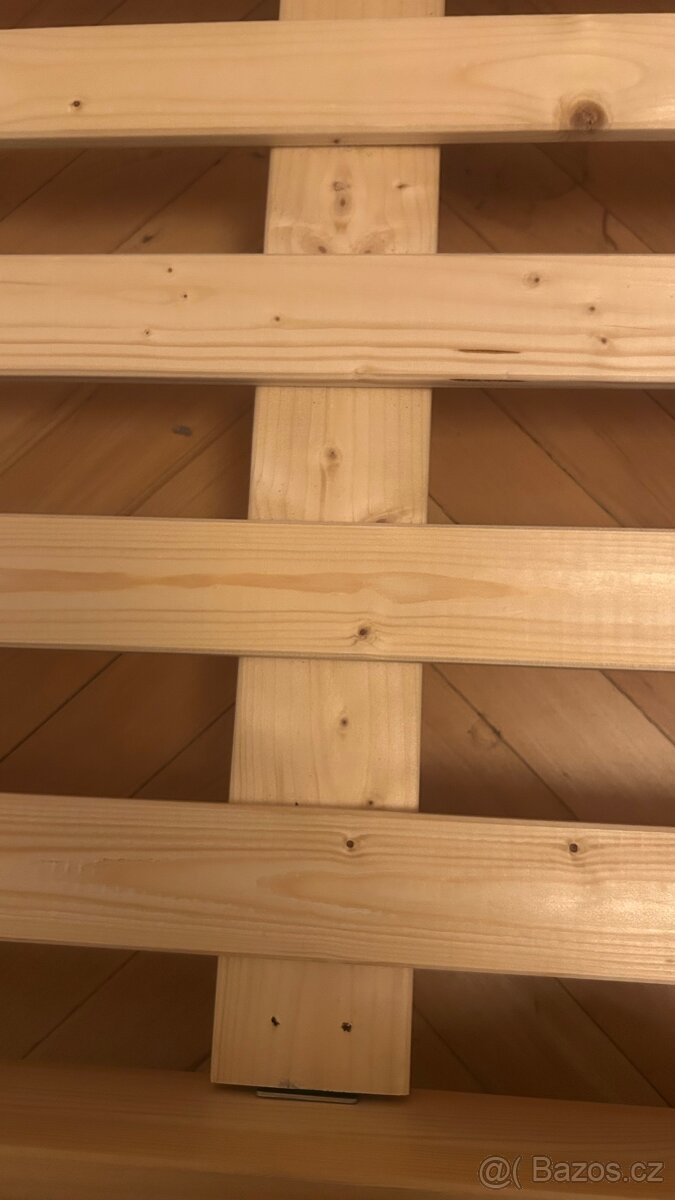 Dřevěná postel 180×200 - 3