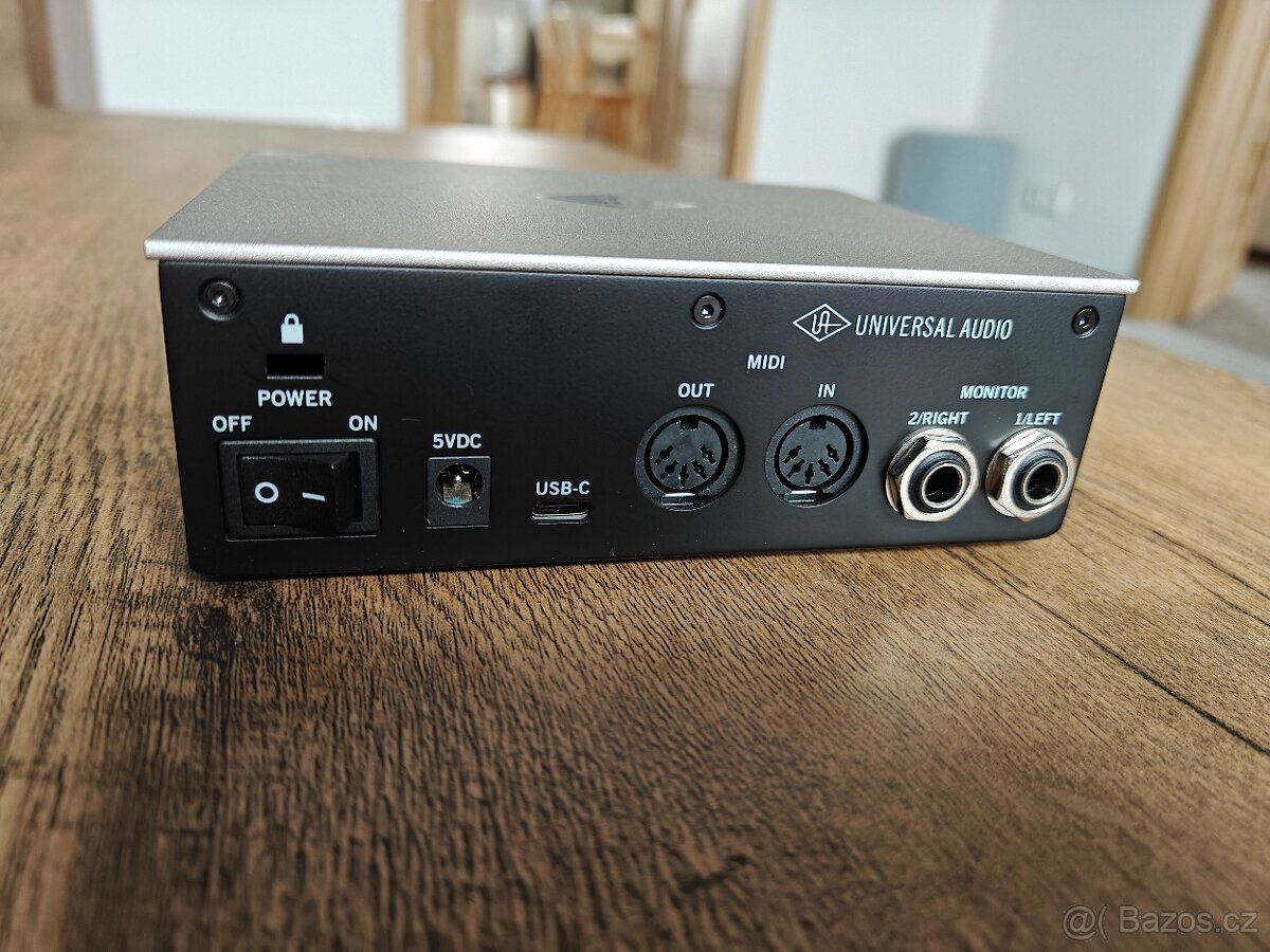 Universal Audio Volt 1 - 3