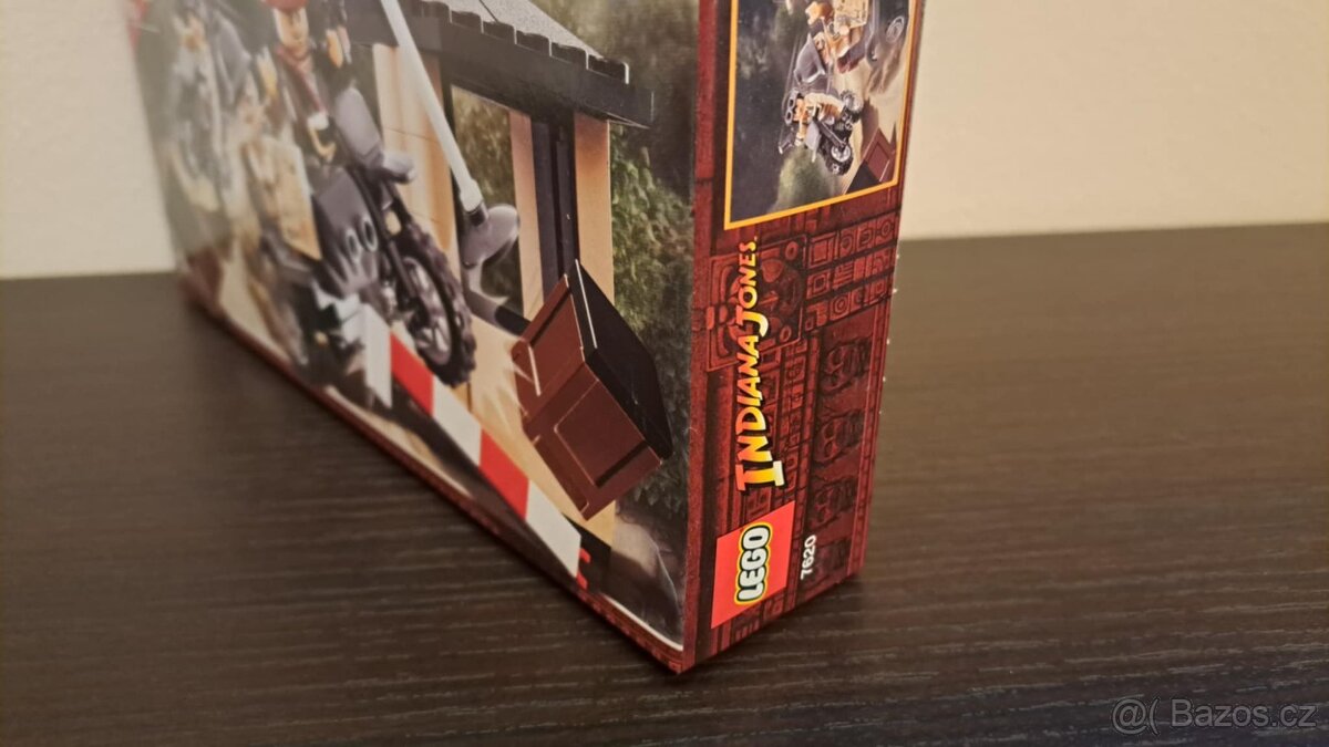 Lego Indiana Jones 7620 - 3