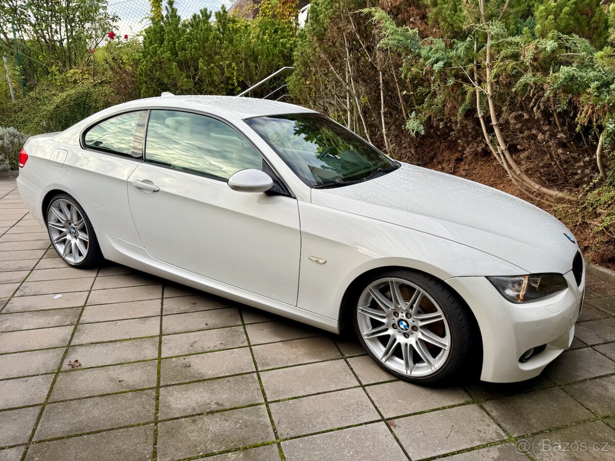 BMW 335i e92: man.,RWD,MPaket,generální servis,DPH,faktury - 3