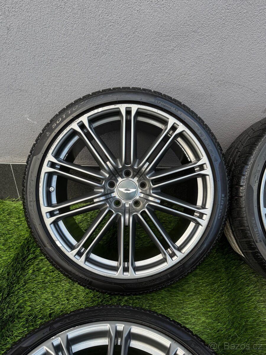 Aston Martin DB9S kola - 3