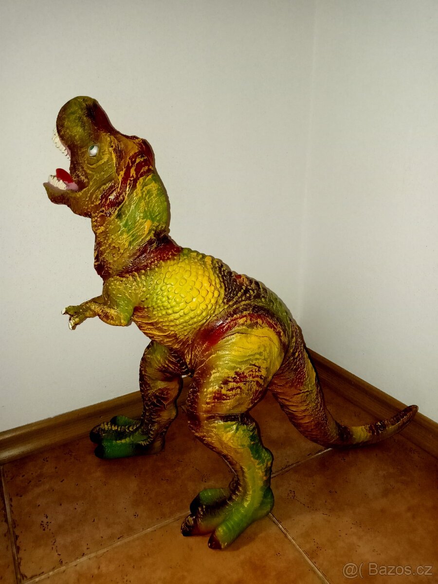 Dinosaurus - 3