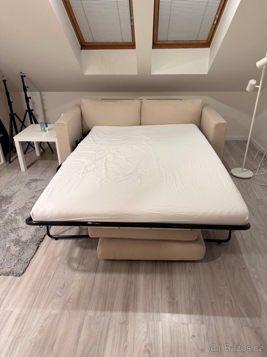 dvoumístná pohovka Ikea - 3