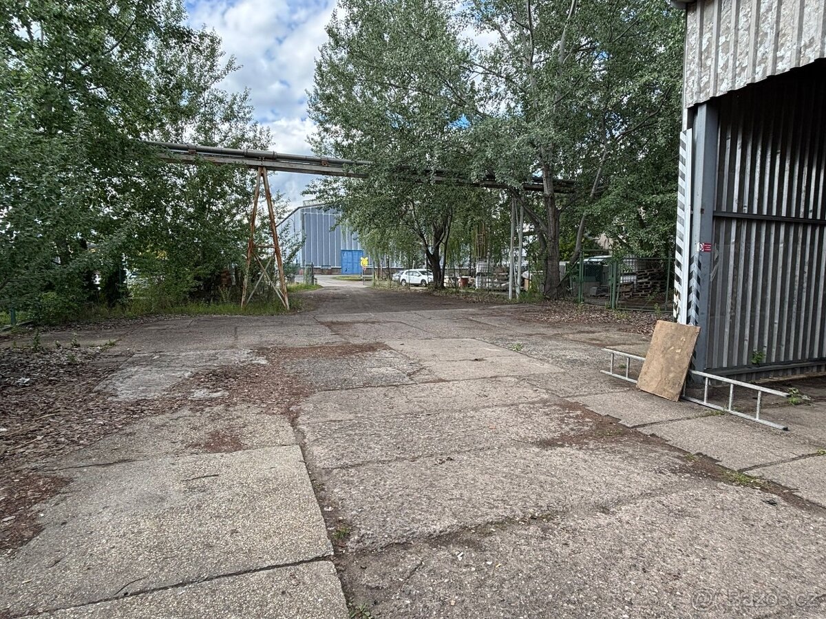 Pronájem autoservisu, 910 m2 - Panelová - 3