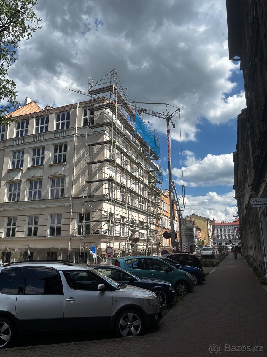 Predám samo Skládací stavebný jeřáb - 3