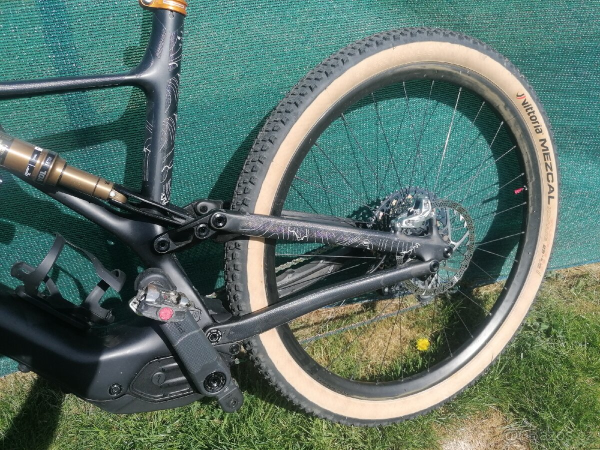 Horské elektrokolo Specialized - 3