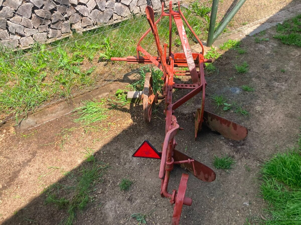 Dvouradličný pluh za malotraktor - 3
