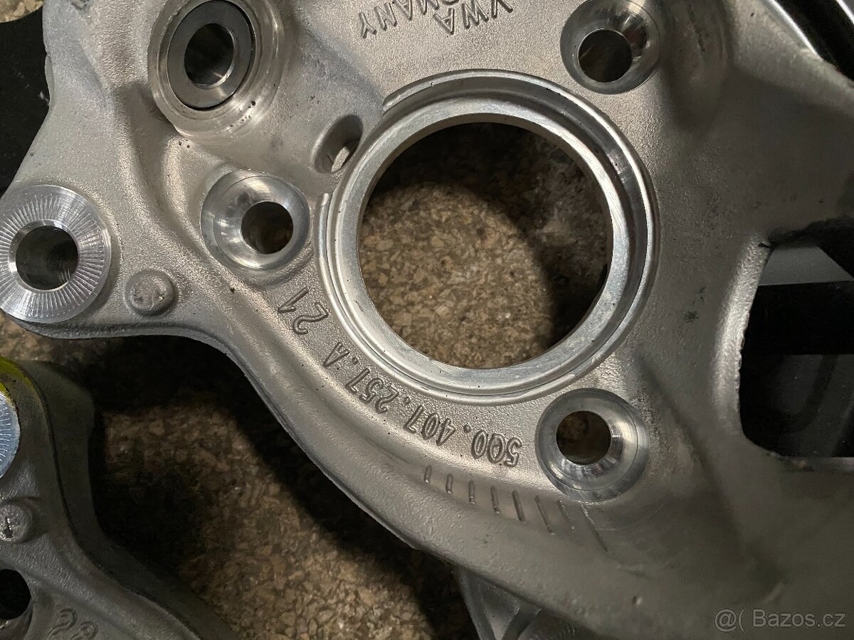 škoda superb 3 přední náboj kola,těhlice - 3