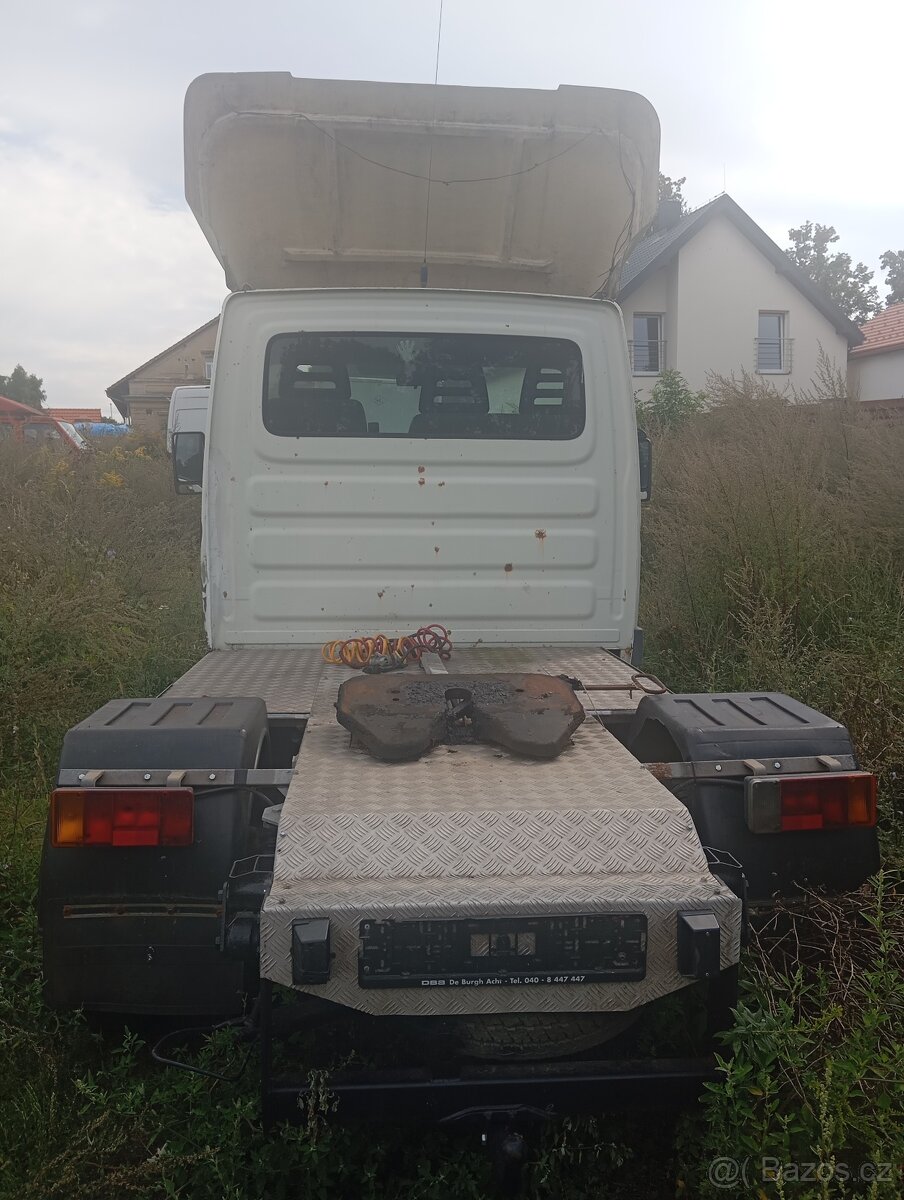 Iveco tahač návěsu - 3