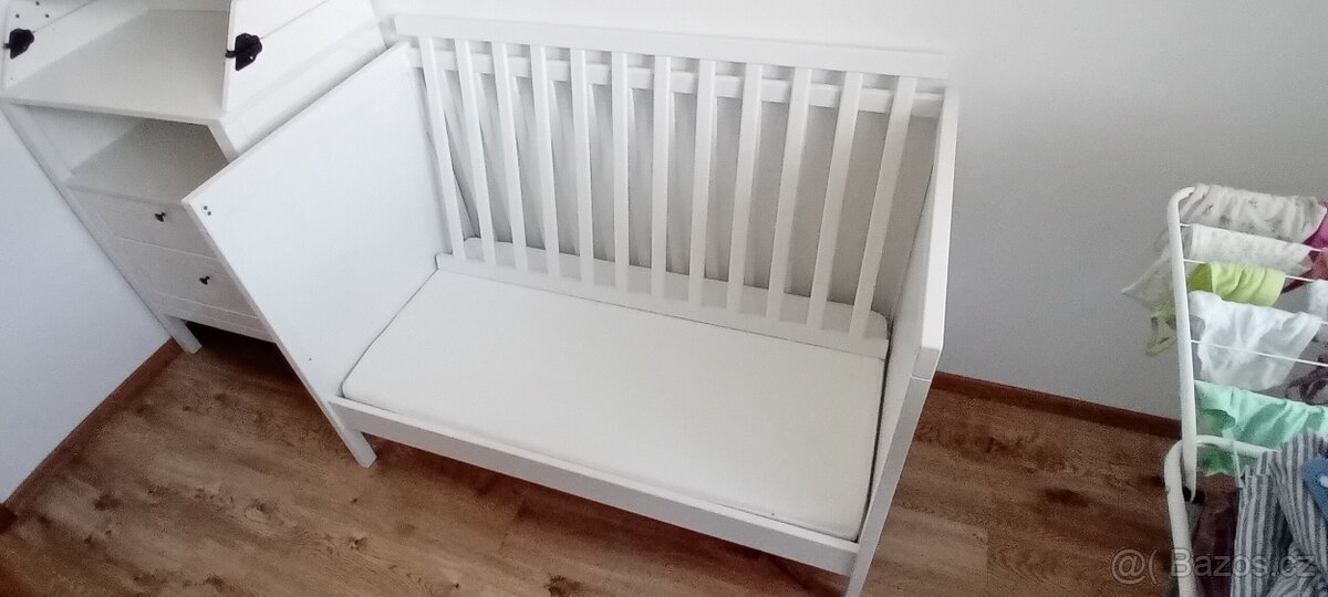 Přebalovací pult ikea,dětská postýlka ikea - 3