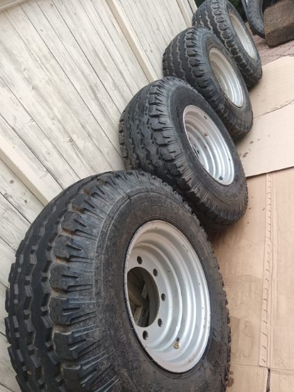 12,5/80-18 Kola vlek 8t,9t - 3