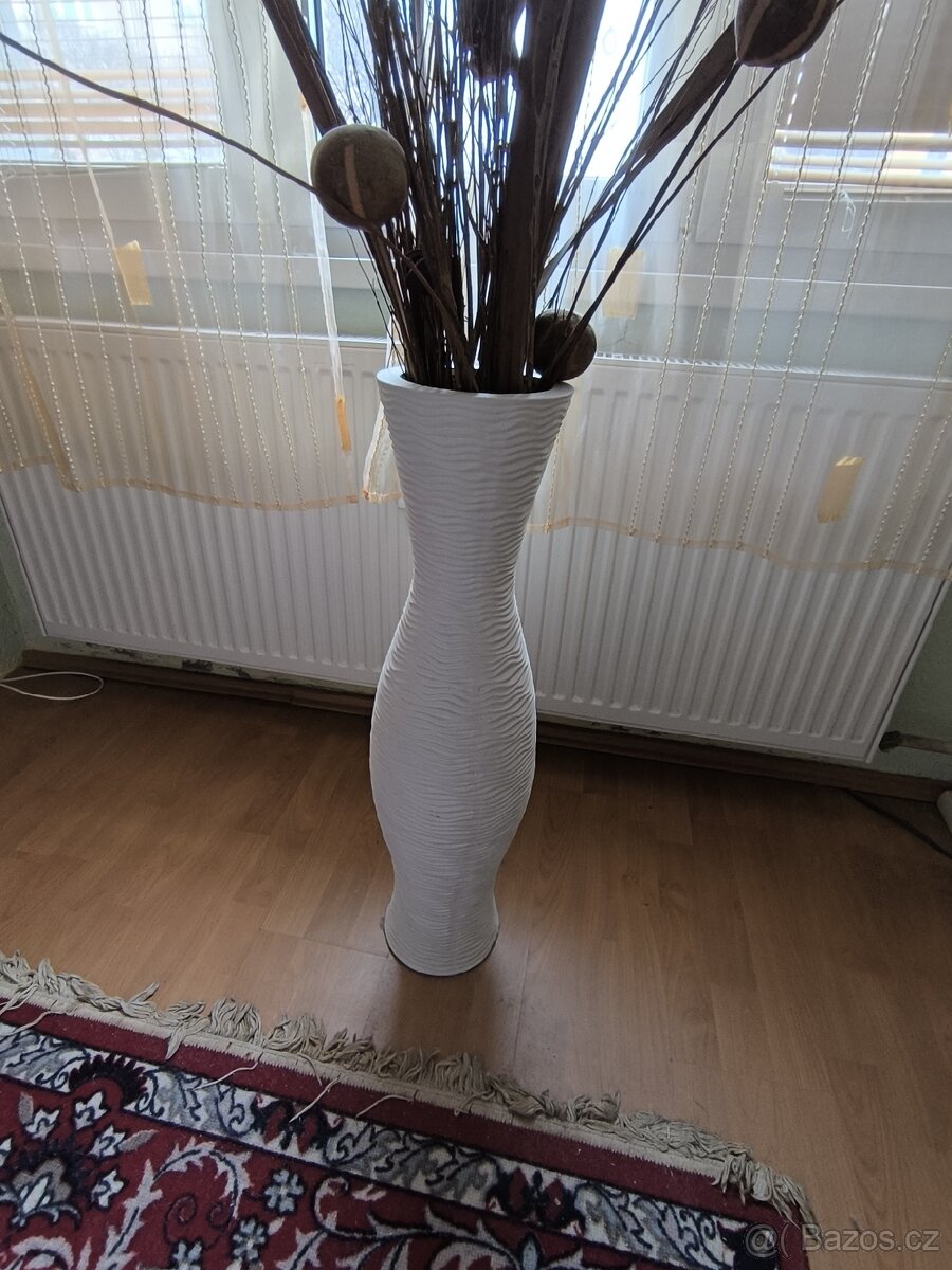 Dekorativní váza - 3