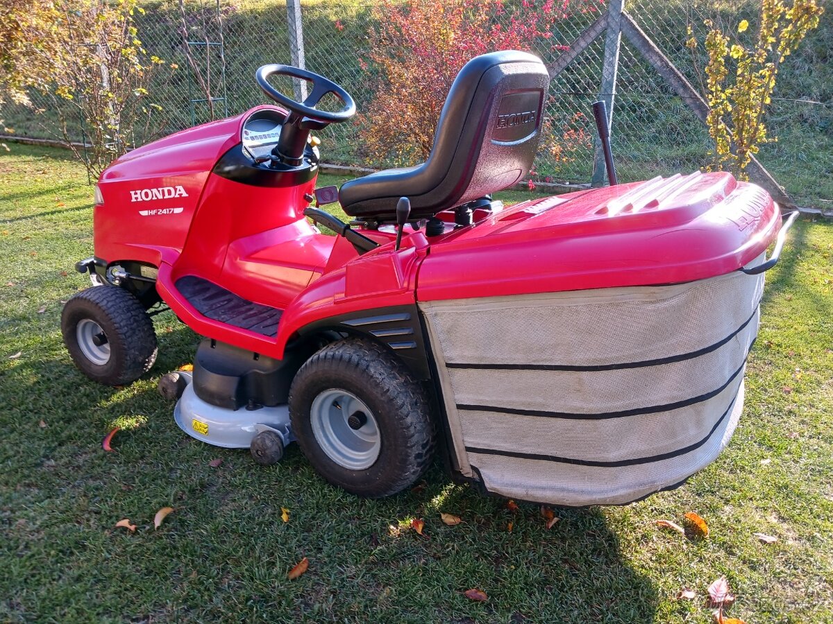 Zahradní traktor Honda HF 2417 - 3