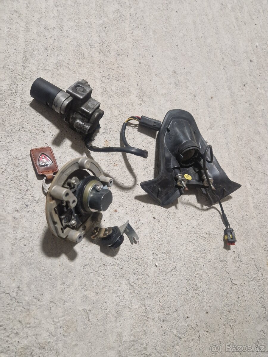 sada zámků Ducati 1098 2008 + kryt spínací skříňky - 3