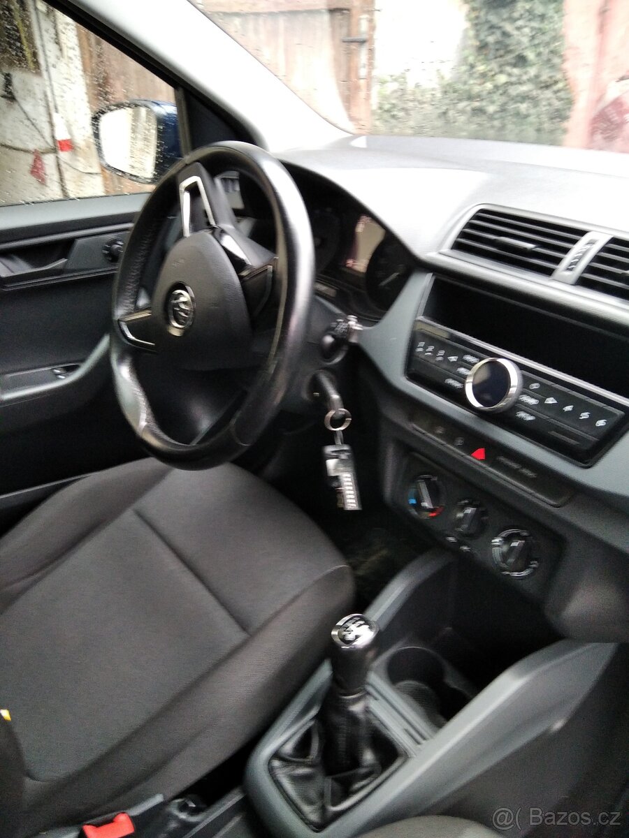 nd z škoda fabia 3 999tsi červená bílá modrá - 3