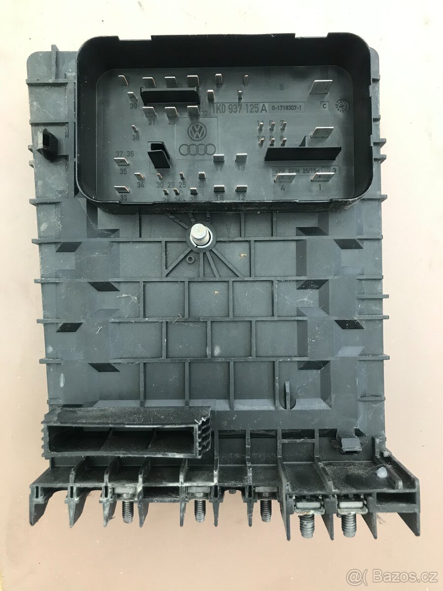 Pojistkový blok - 1K0937125A - 3