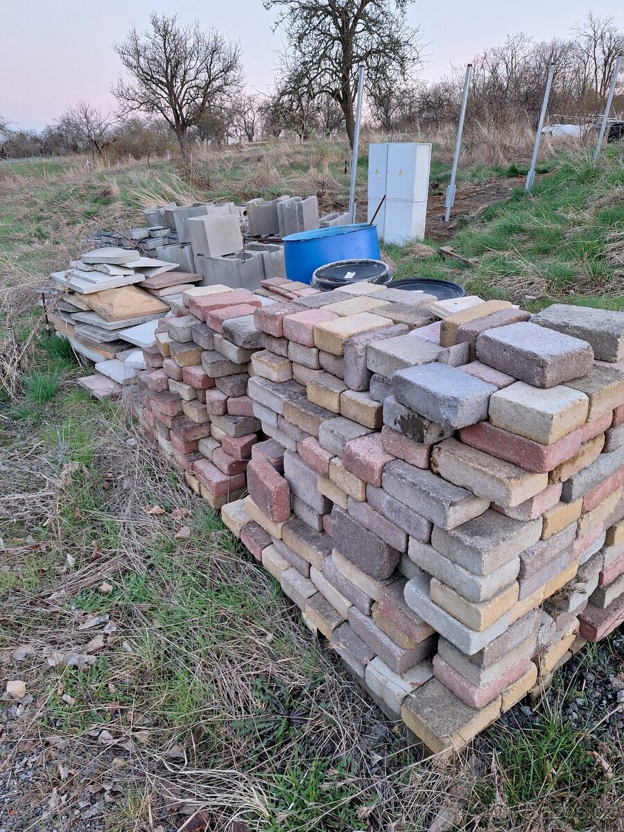 Zbytek ze stavby - 3