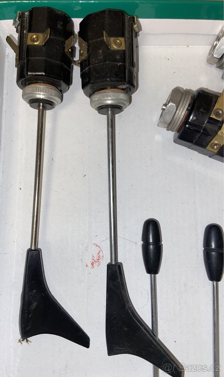 Přepínač blinkrů tatra 815. - 3