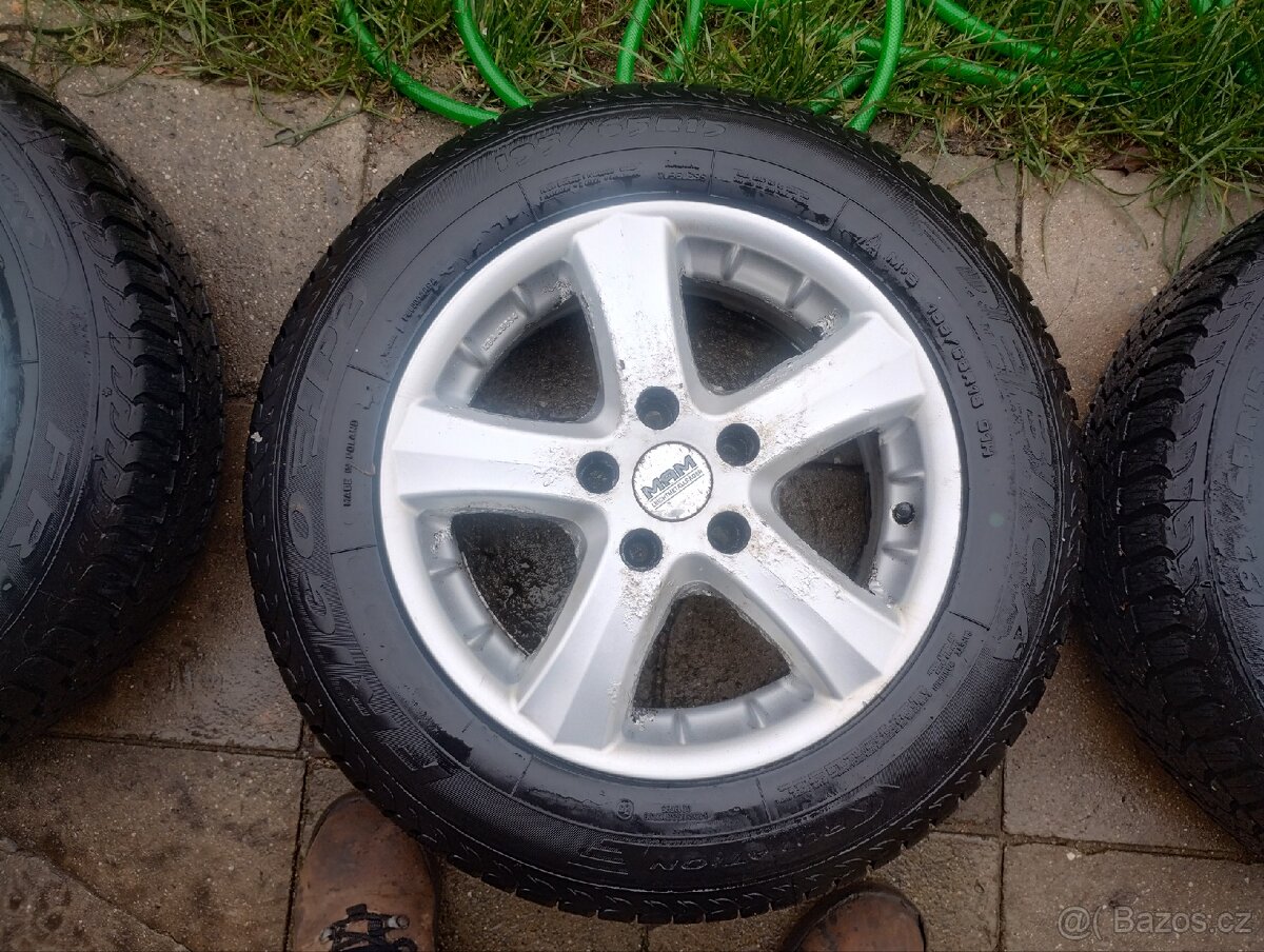 ALU kola + zimní pneu R15 - 3