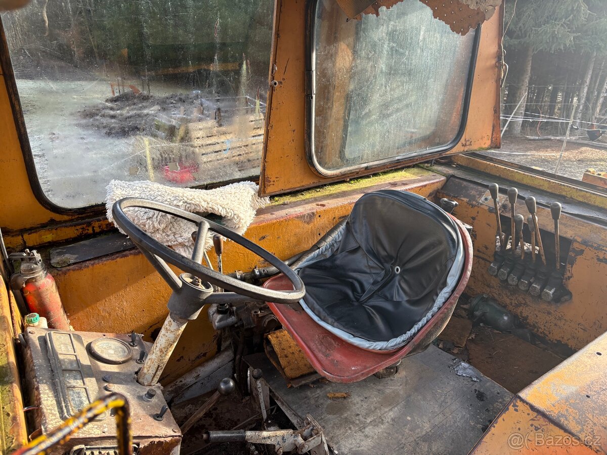 Traktorbagr Ostrowek K162 - 3