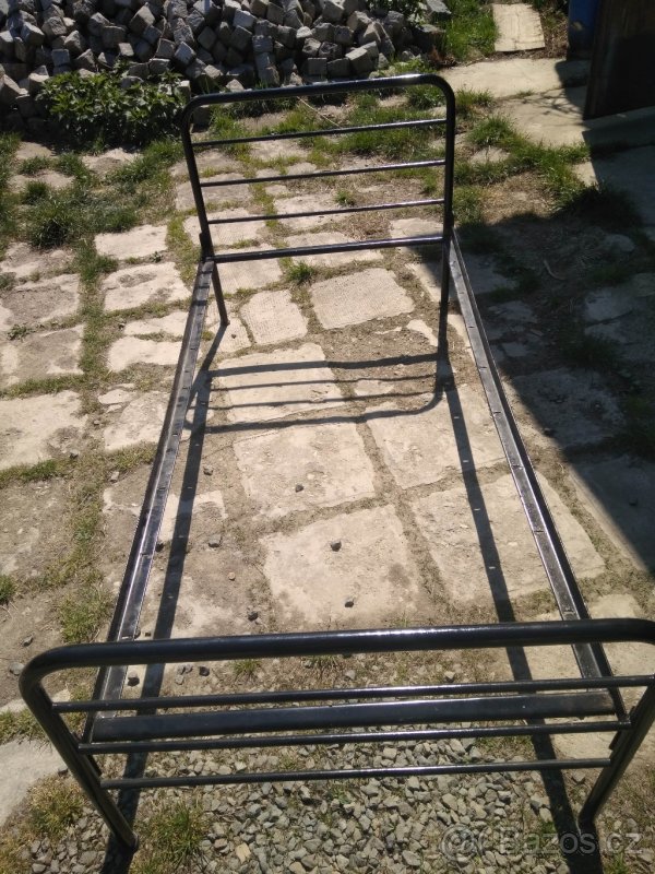 Trubková postel - 3