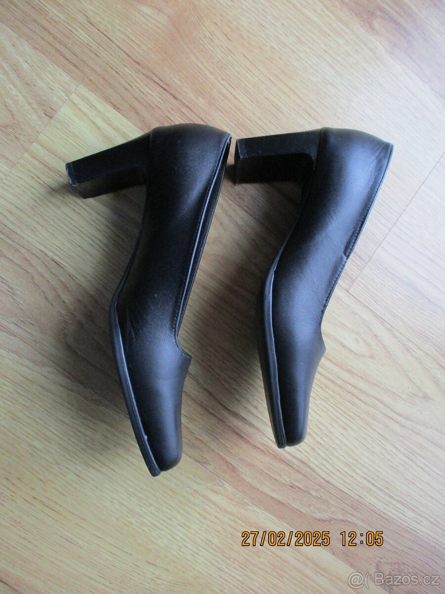 Černé dámské kožené lodičky 39 - 3