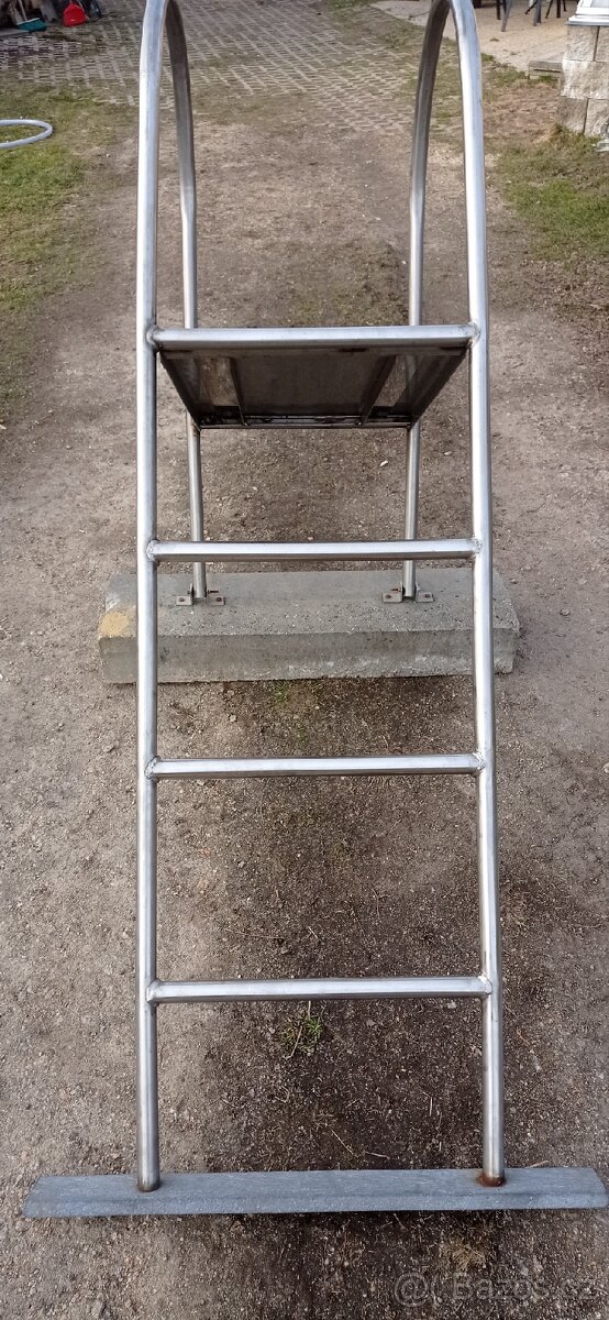 Schody do bazénu - 3