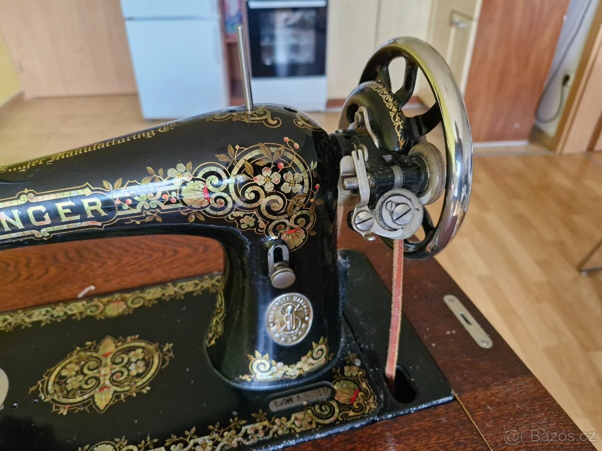 Starý šicí stroj Singer - plně funkční - 3
