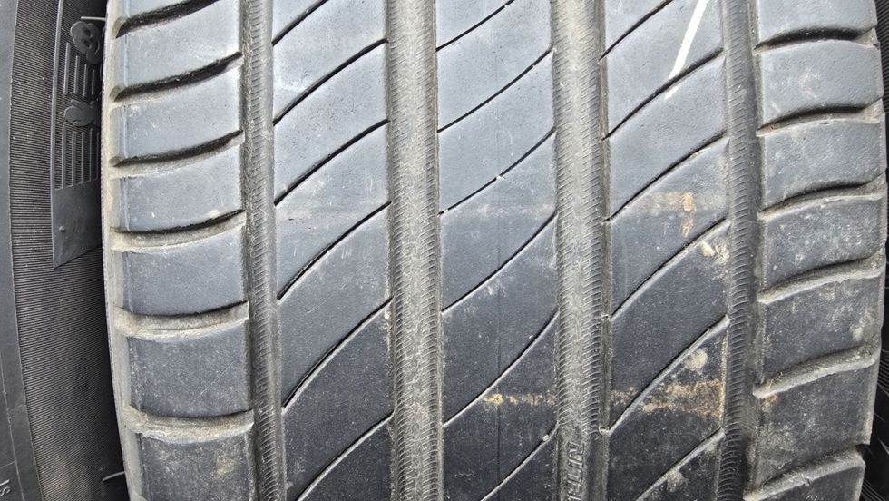 Letní pneu 215/55/17 Michelin - 3