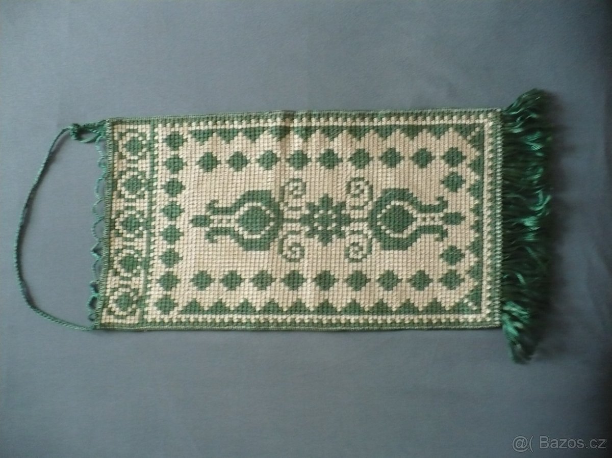 Vyšívané - 3