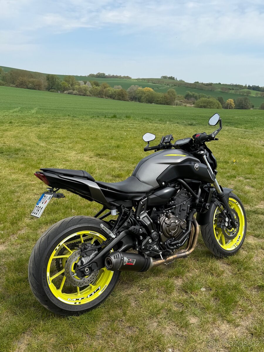 Yamaha MT-07 - 3
