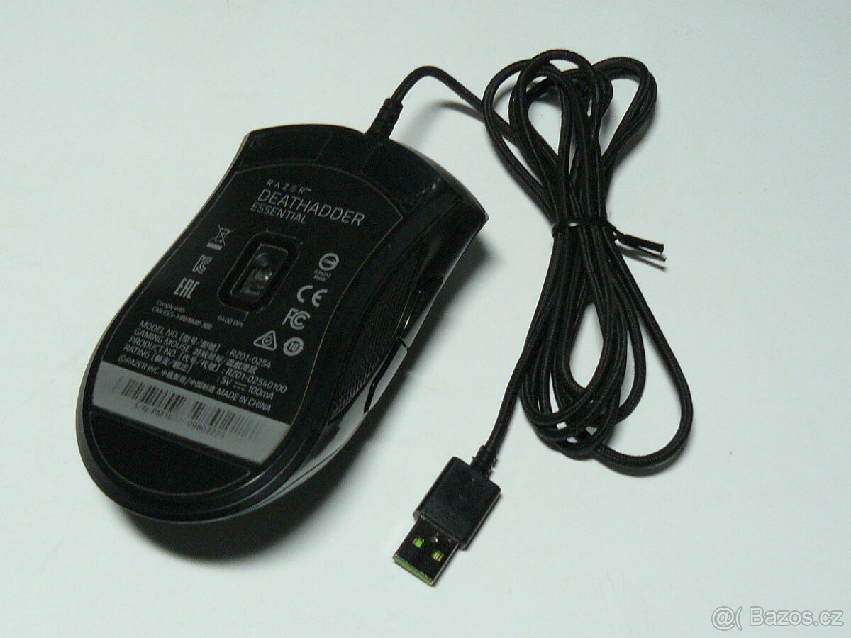 Myš Razer Deathadder Essential + podložka Yenkee - 3