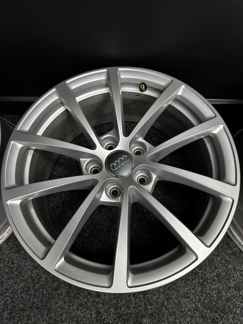 Alu Audi 5x112 17” 4K0601025 - 3