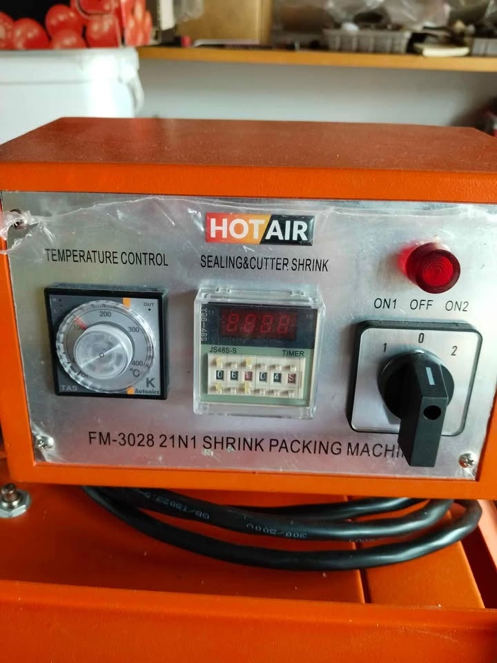 Poloautomatická komorová balička FM - 3028 - 3