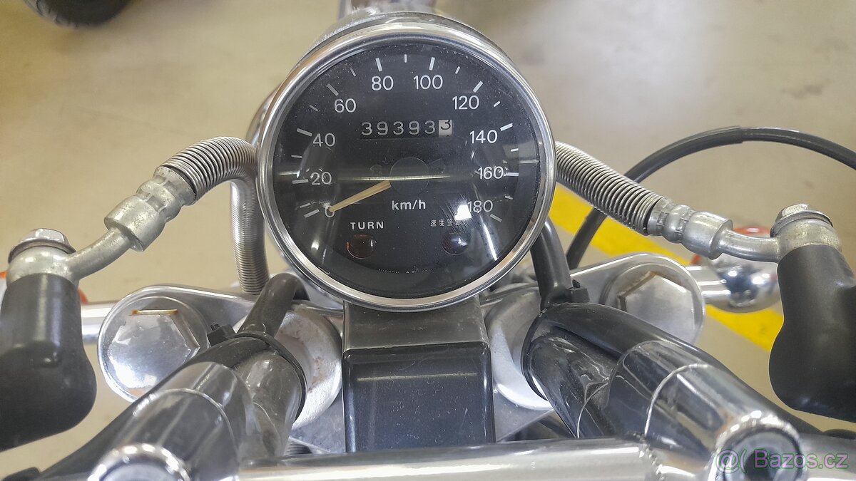 Suzuki Intruder 750 - 3