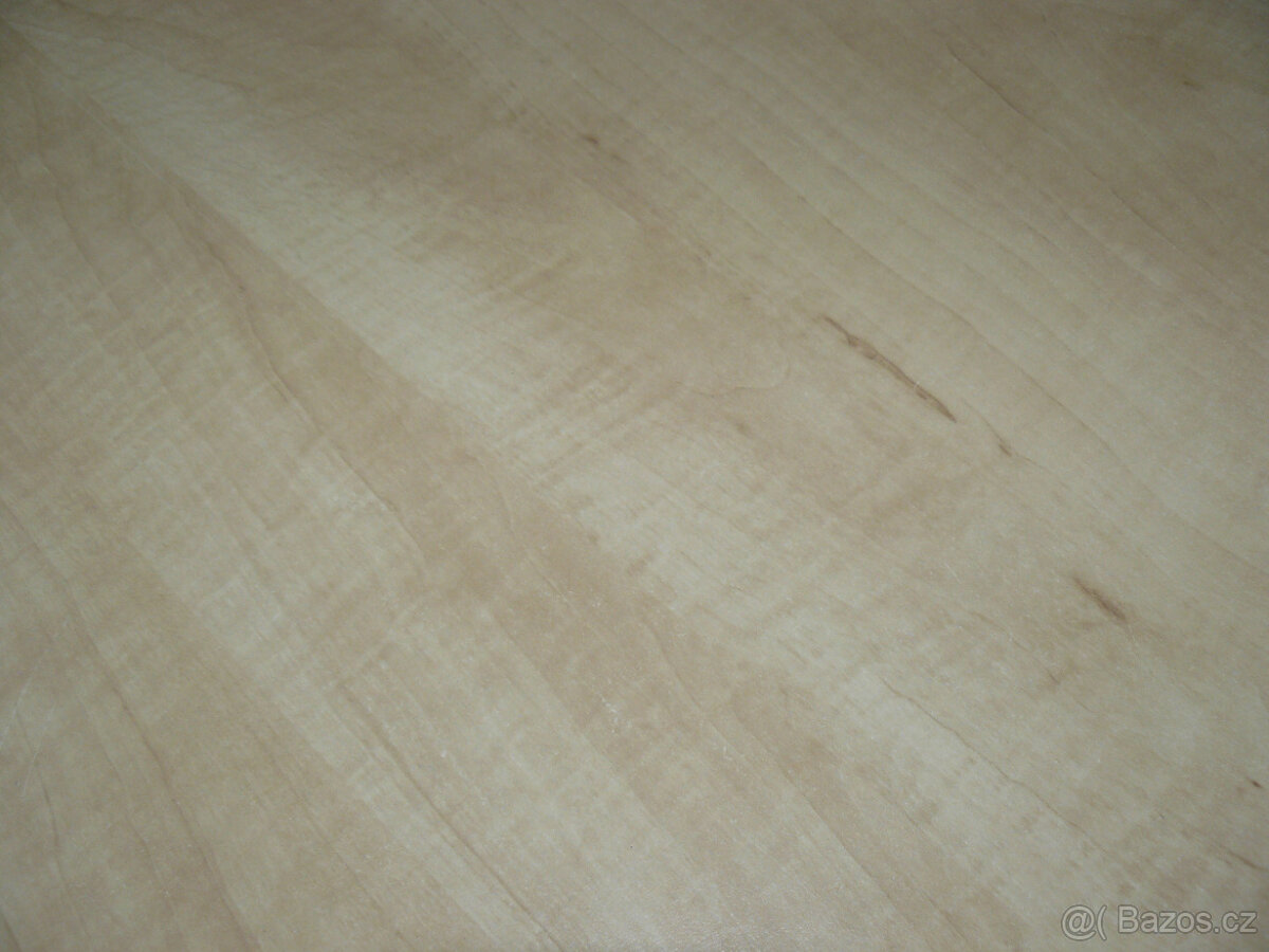 Jídelní stůl nástěnný - 3