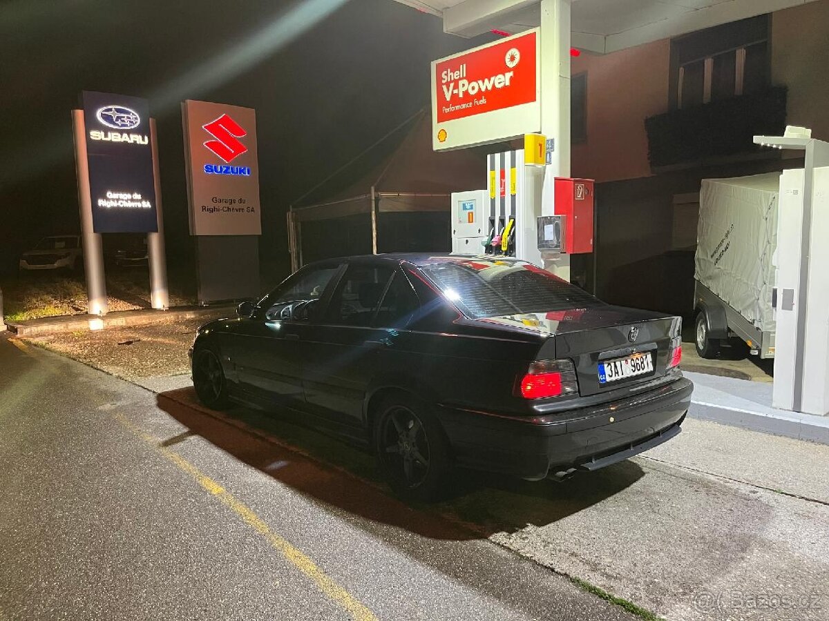 BMW e36 328i - 3