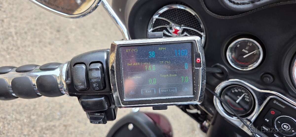 Harley-Davidson FLHTCU Electra Glide Classic - 3