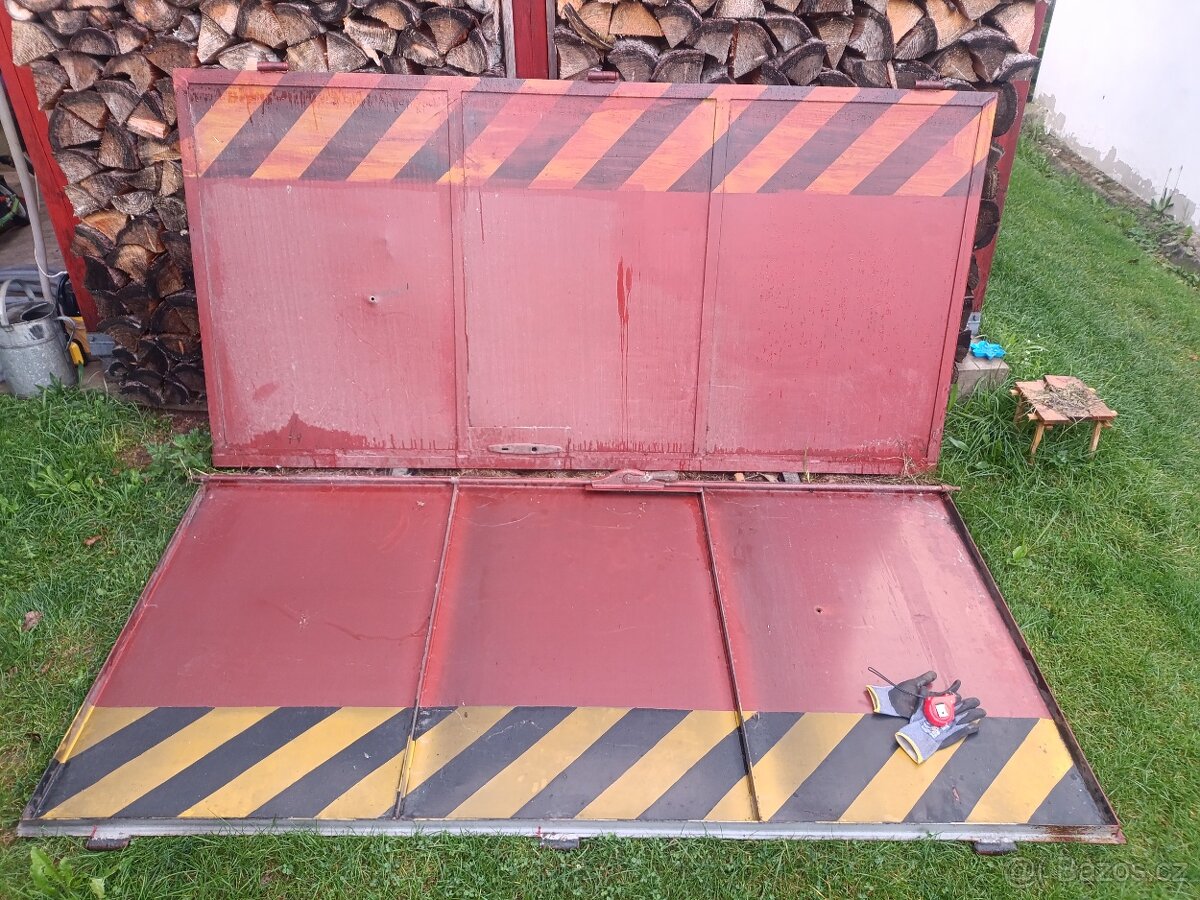 Garážová vrata. Dvou křídla. Pozor sleva - 3