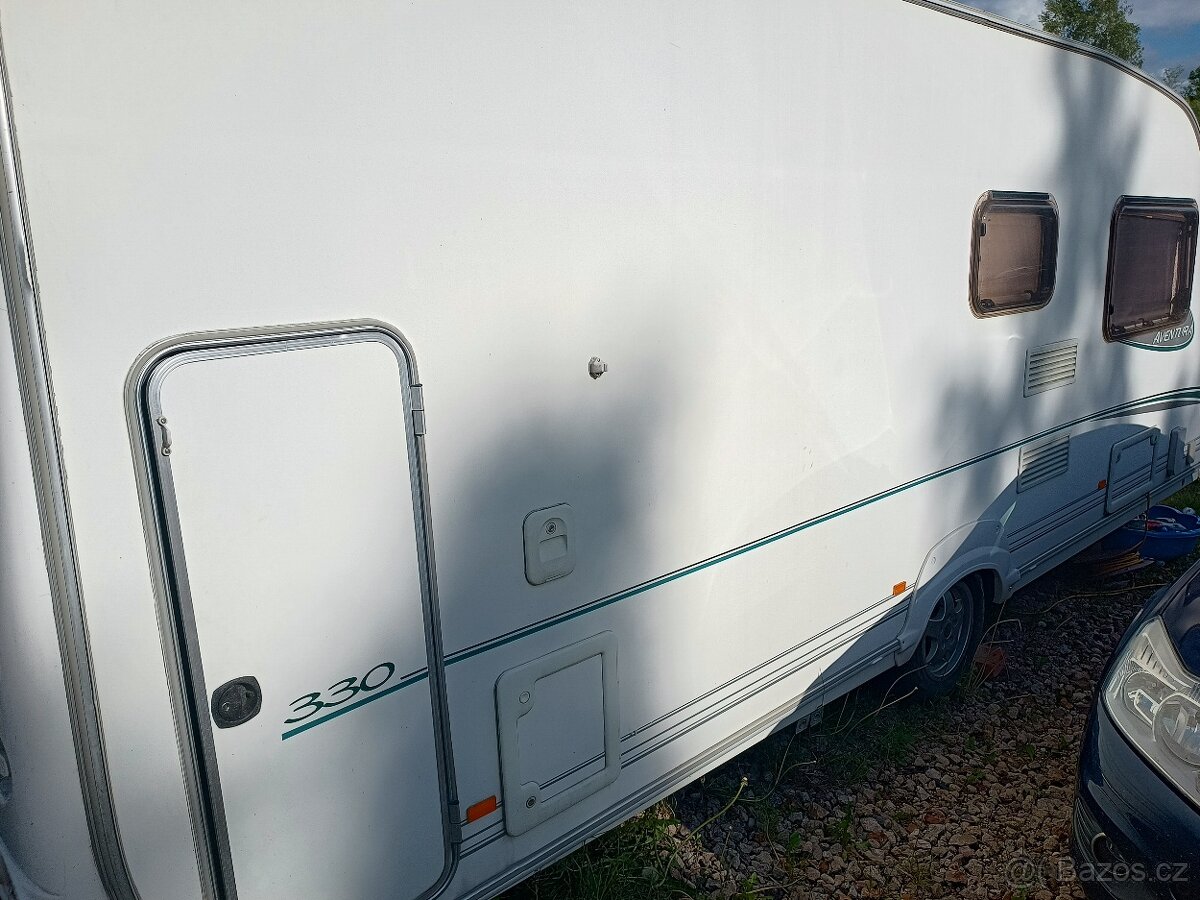 Prodám obytňák Aventura Swift 330, 2006,7místný - 3