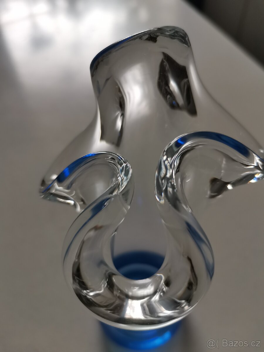 Vázička z hutniho skla - 3