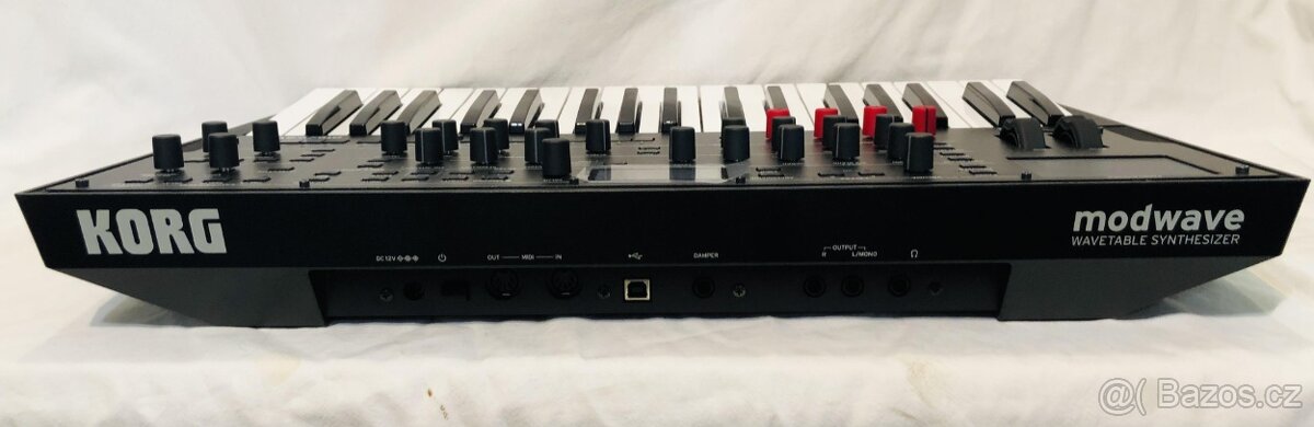 Korg Modwave syntezátor - 3