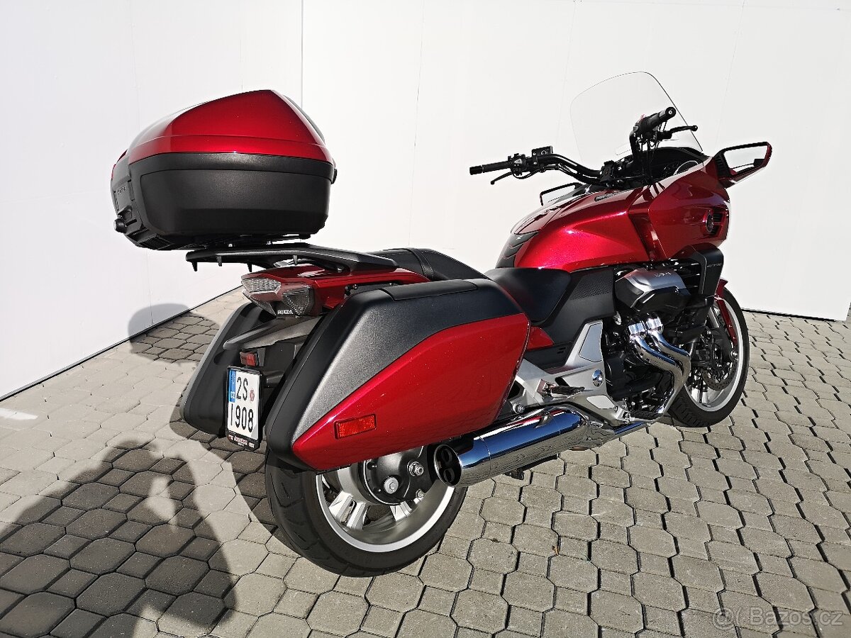 Honda CTX 1300, r.v.2016, nové v ČR, najeto pouze 8.787 km - 3