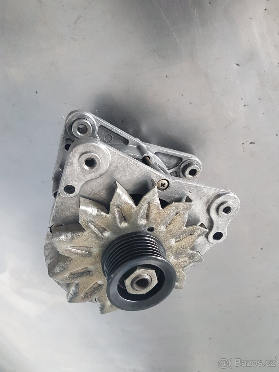 Škoda Felicia 1.3 alternátor 90A - 3