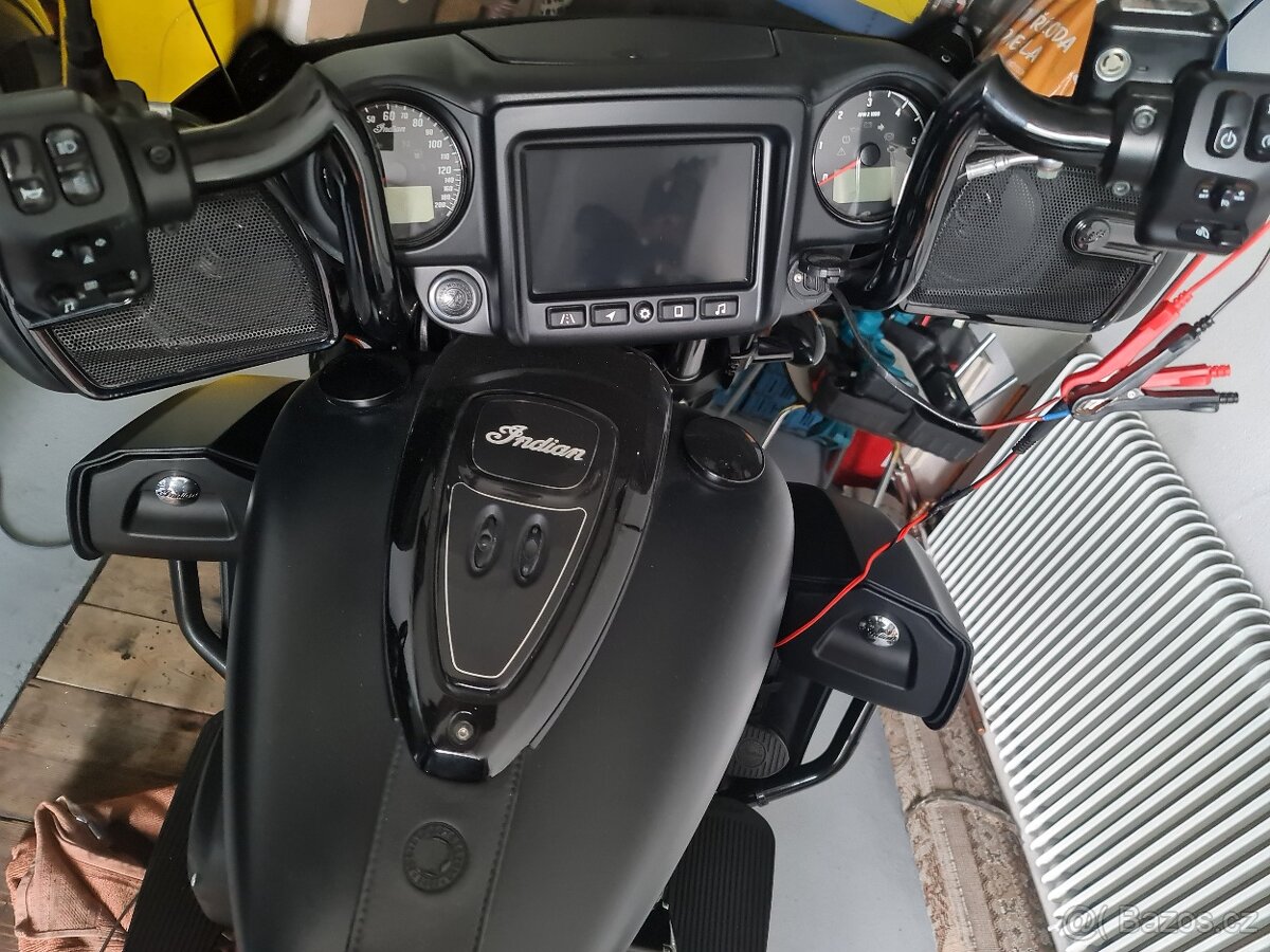 Indian Roadmaster Dark Horse - 3