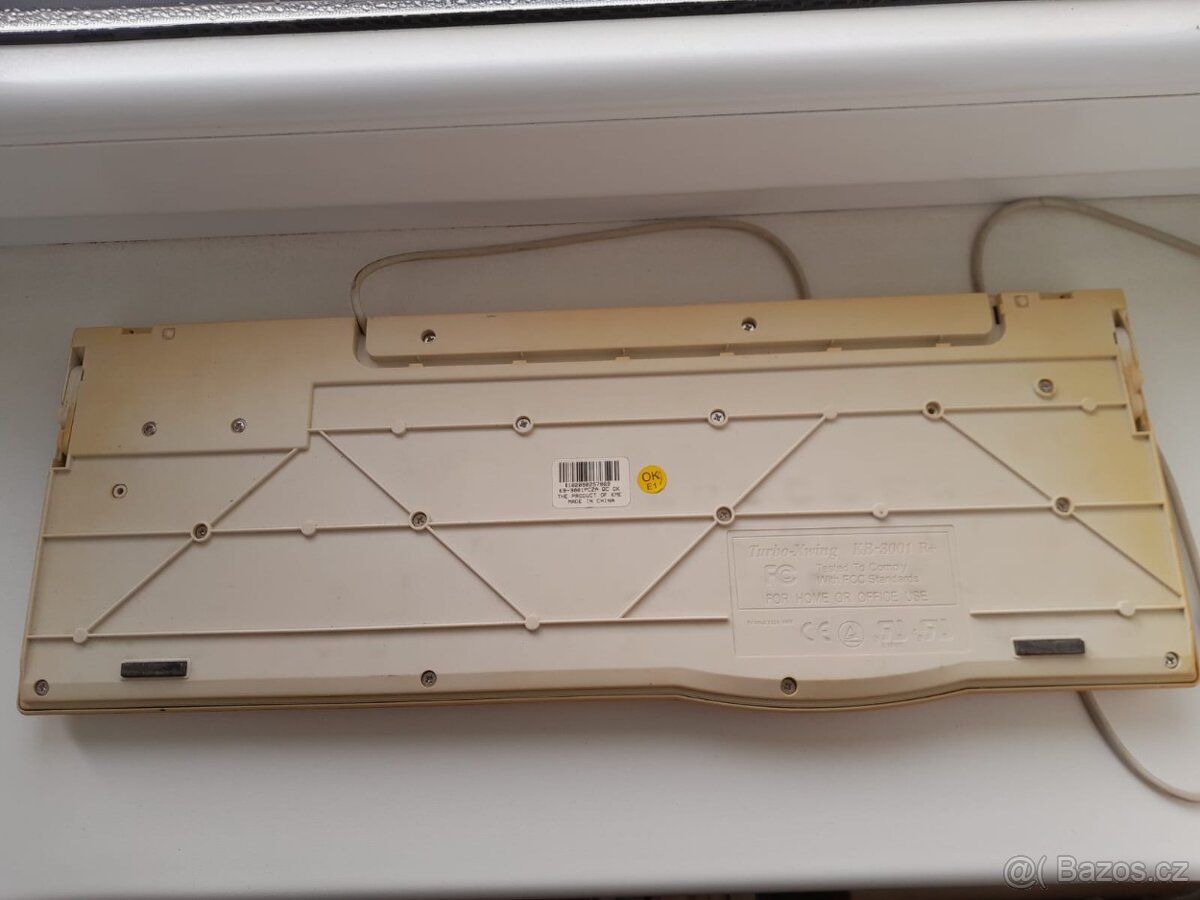 Historická klávesnice KME - 3