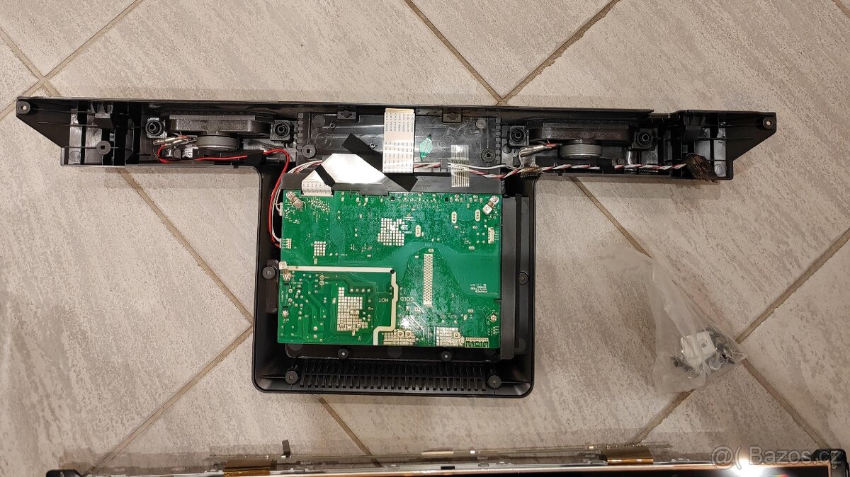 LCD/LED televizor Sencor SLE 3257TCS na ND - 3