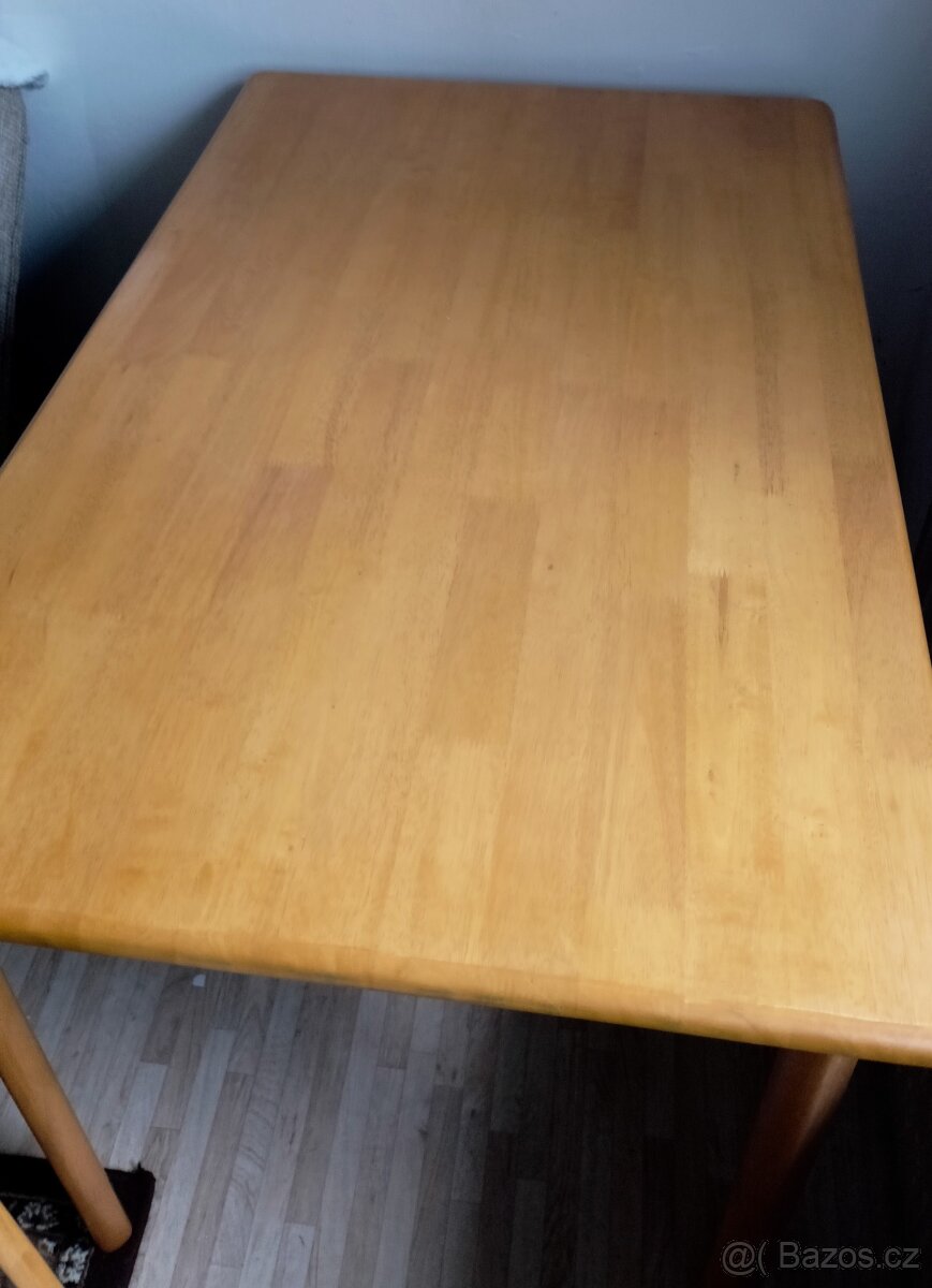 Jídelní stůl+ 4 židle - 3