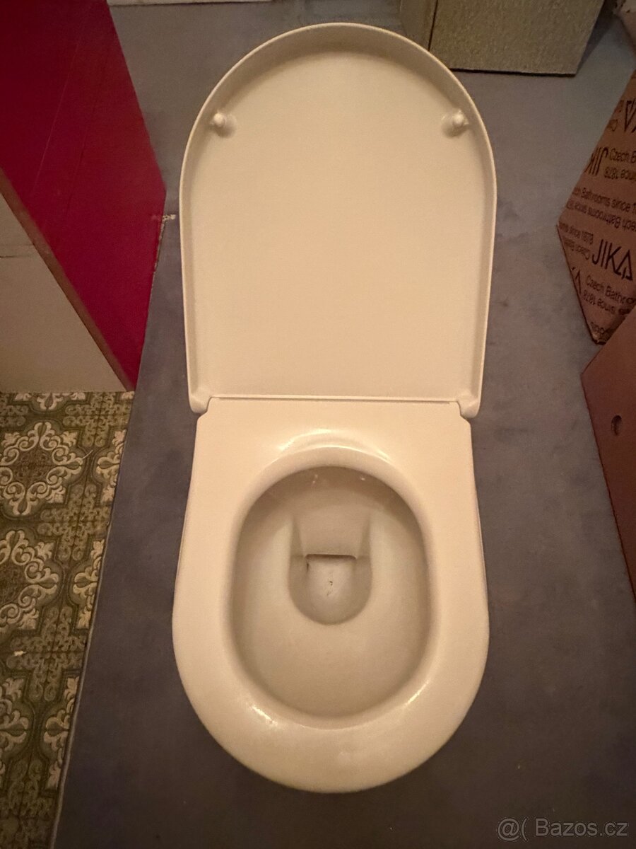 WC - 3